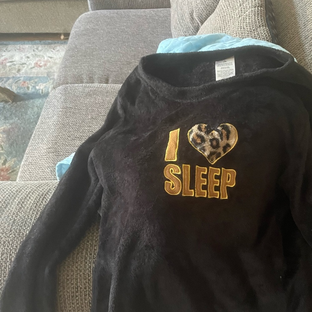 Cute I love sleep long sleeve pj shirt